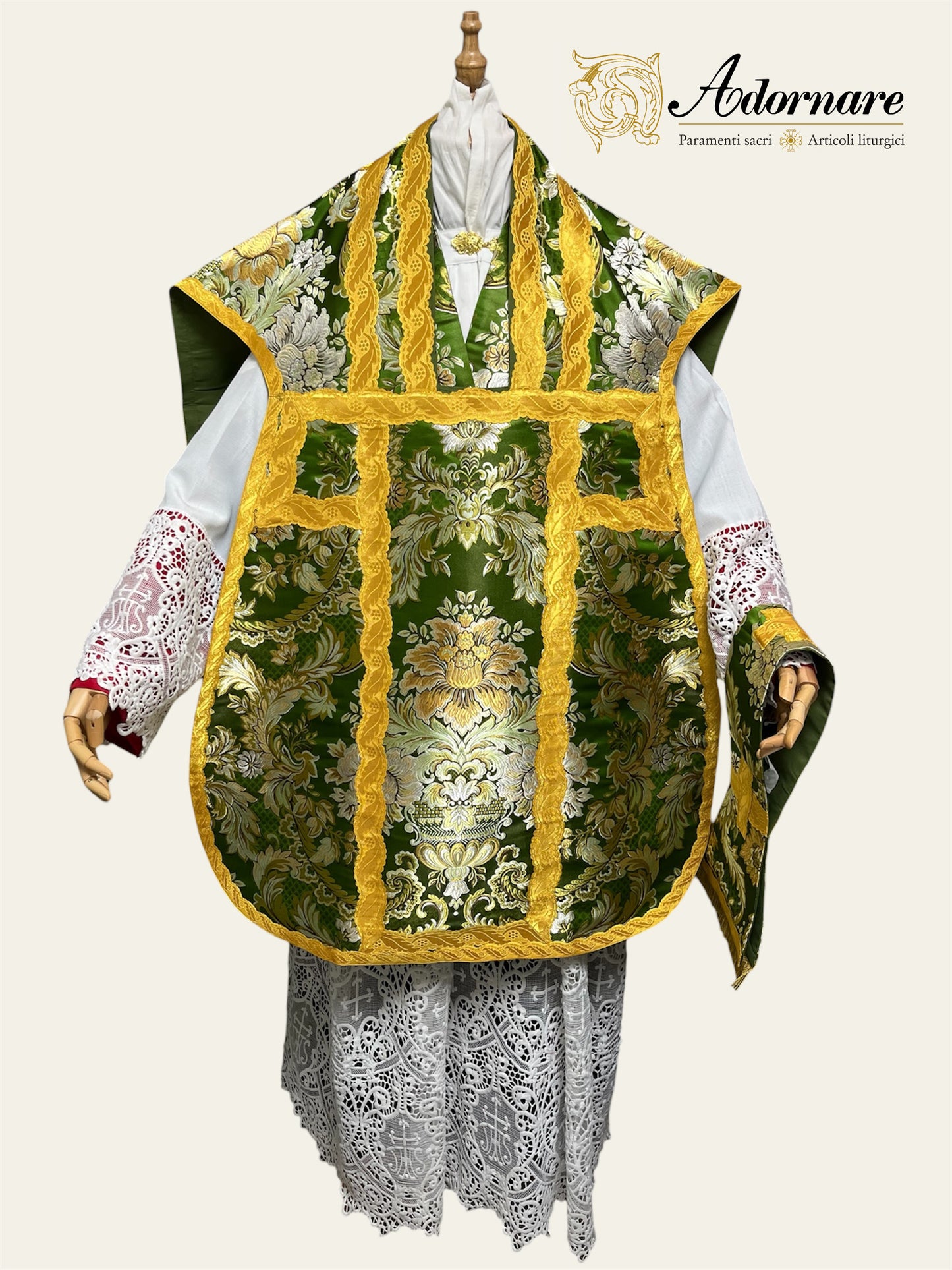 Italian Floral Brocade Roman Chasuble - Low Mass Set / Pianeta Romana Broccato