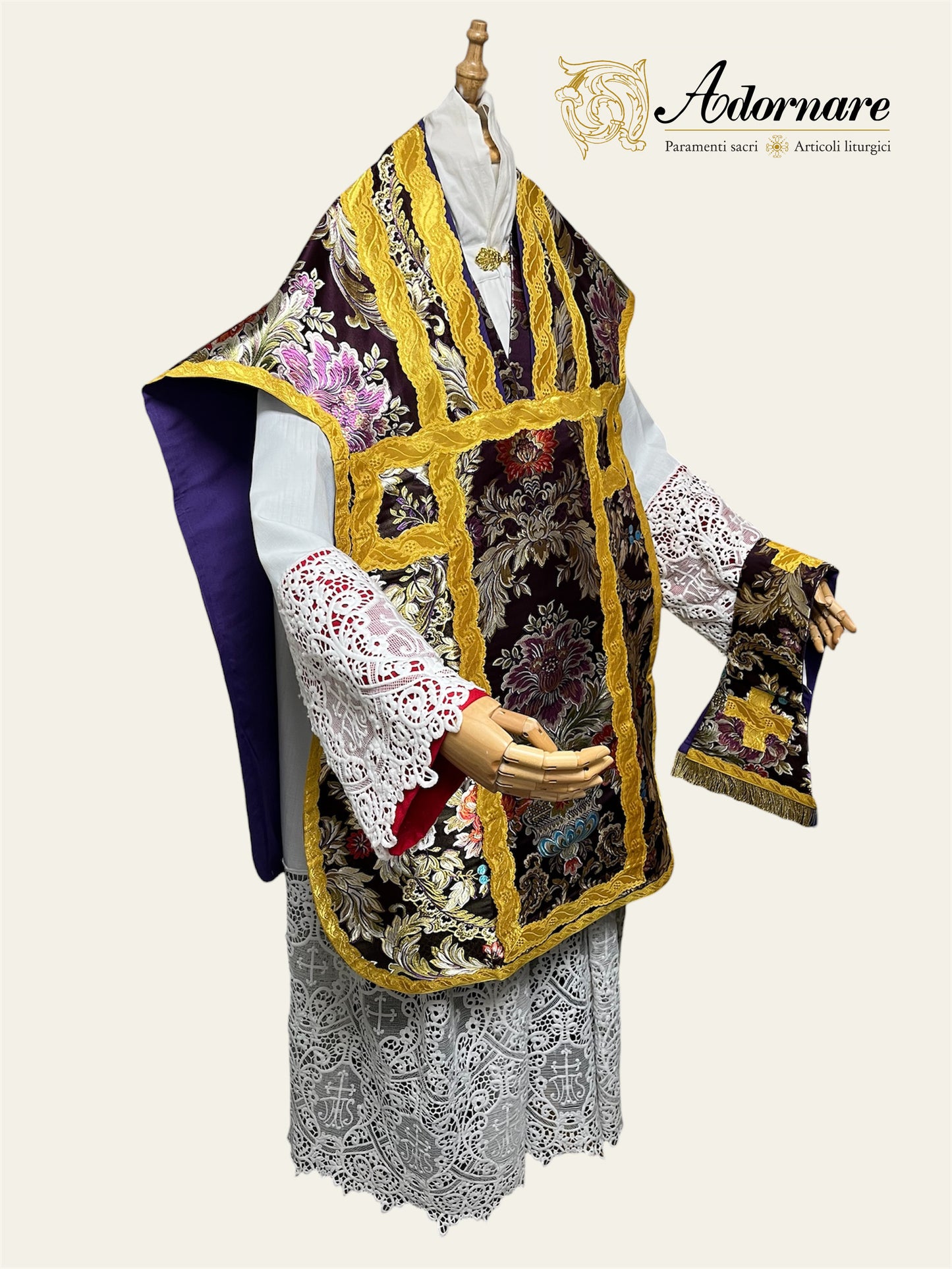 Italian Floral Brocade Roman Chasuble - Low Mass Set / Pianeta Romana Broccato