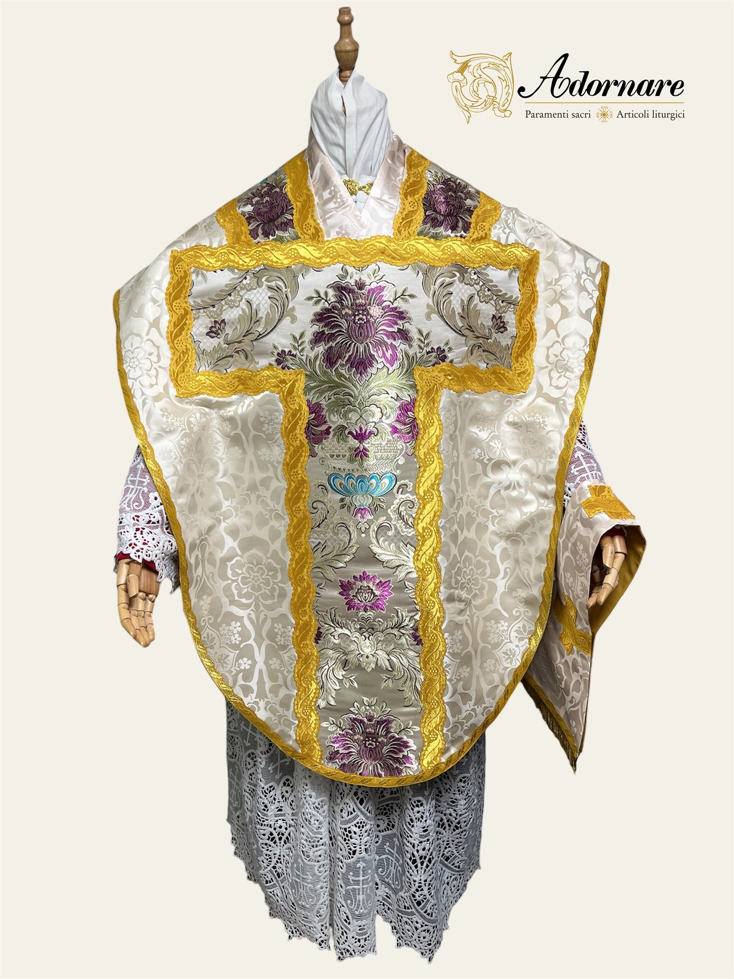 Damask St Philip Neri Chasuble with brocade panels - Low Mass Set / Pianete San Filippo in Broccato