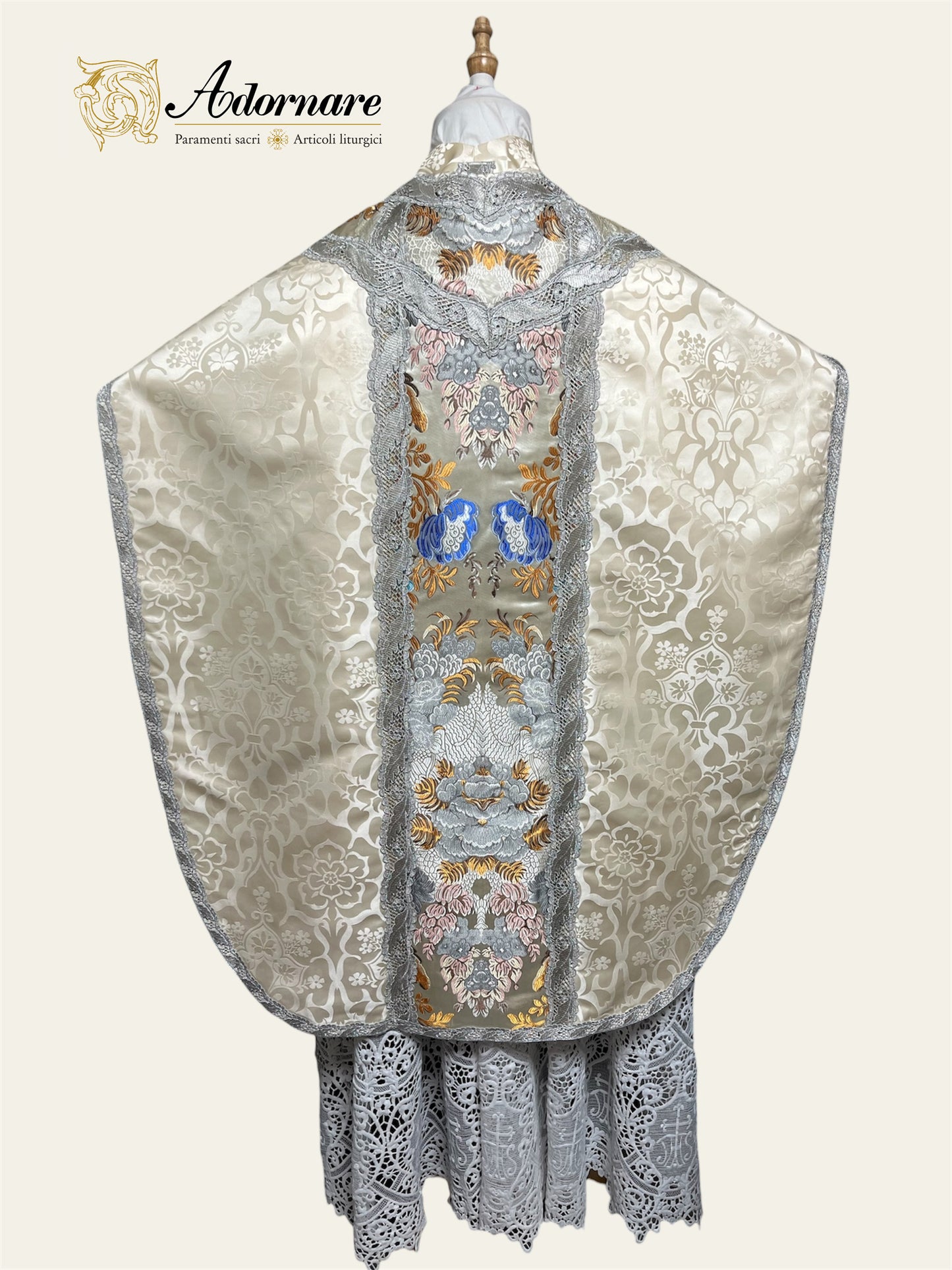 St Philip Neri Chasuble Low Mass Set (Marian) / Pianeta San Filippo in Broccato (Mariana)