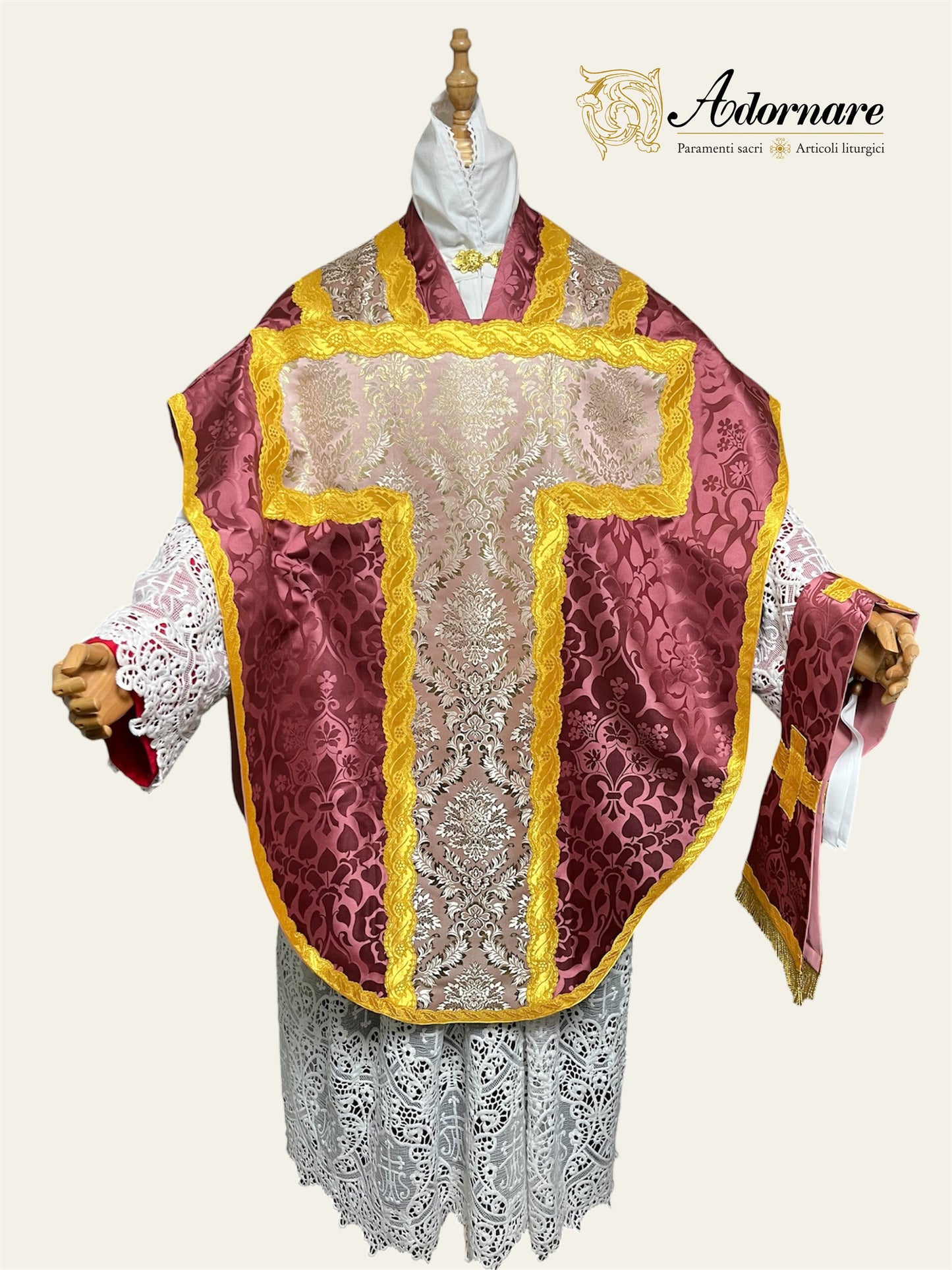Damask St Philip Neri Chasuble with brocade panels - Low Mass Set / Pianete San Filippo in Broccato