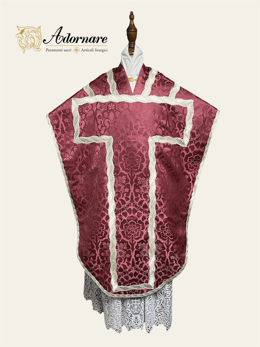 Fuller-Cut St Philip Neri Chasuble Low Mass Set / Pianeta San Filippo Damasco