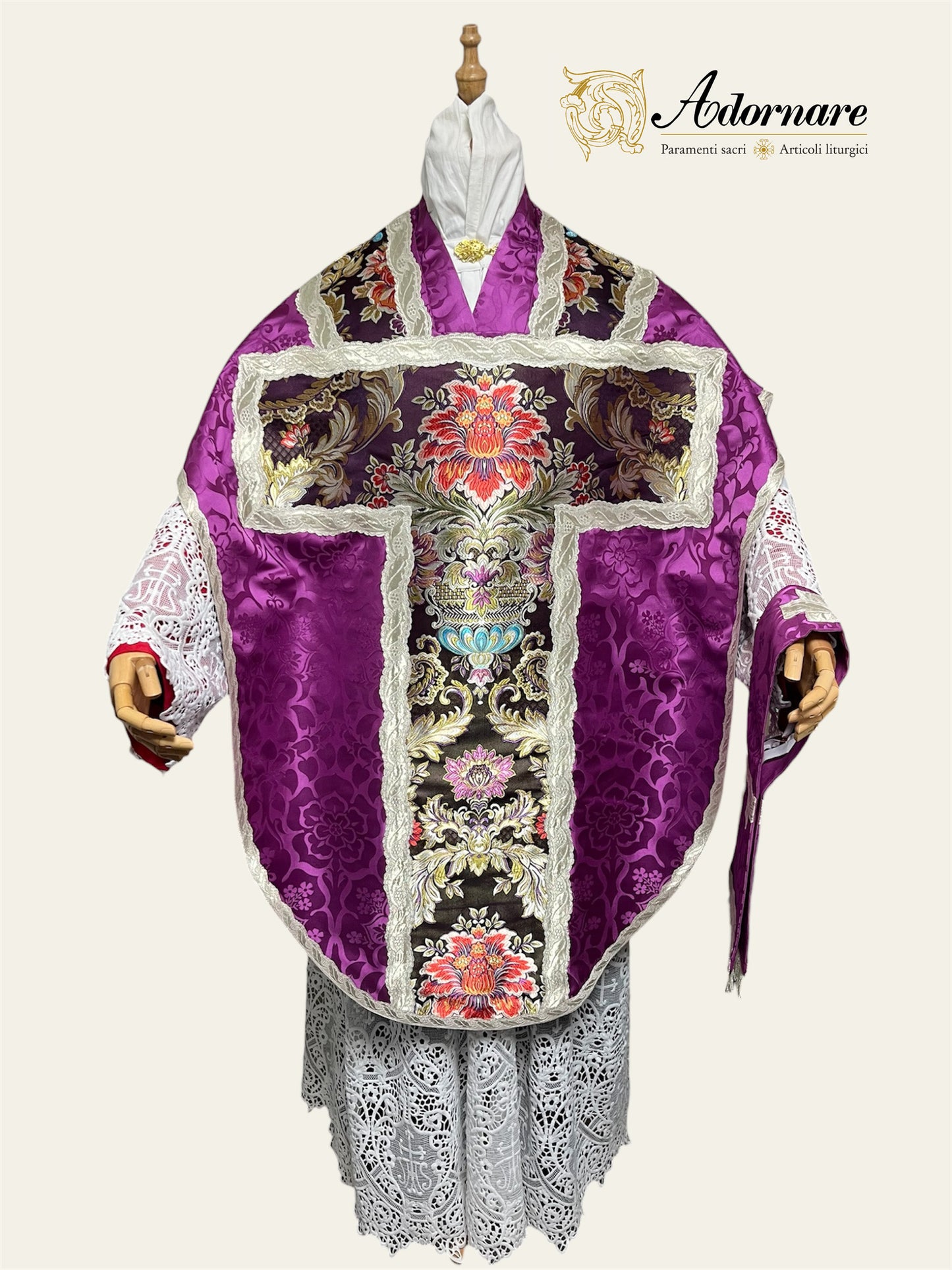 Damask St Philip Neri Chasuble with brocade panels and silver gallons - Low Mass Set / Pianete San Filippo in Broccato