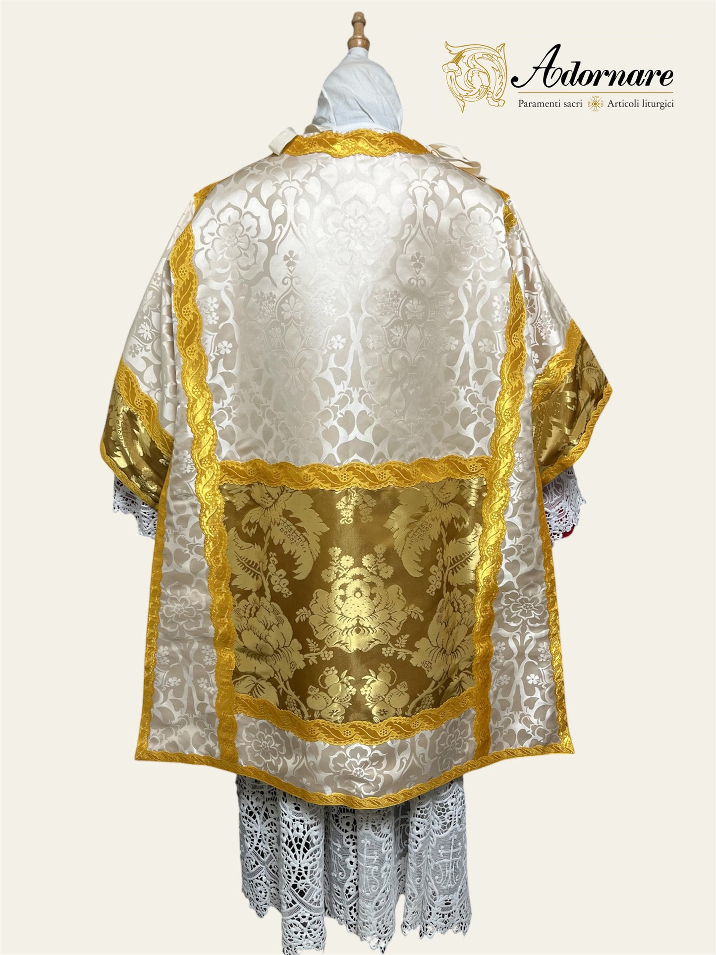 Ivory damask Italian-cut Roman Dalmatic with gold silk damask panels
