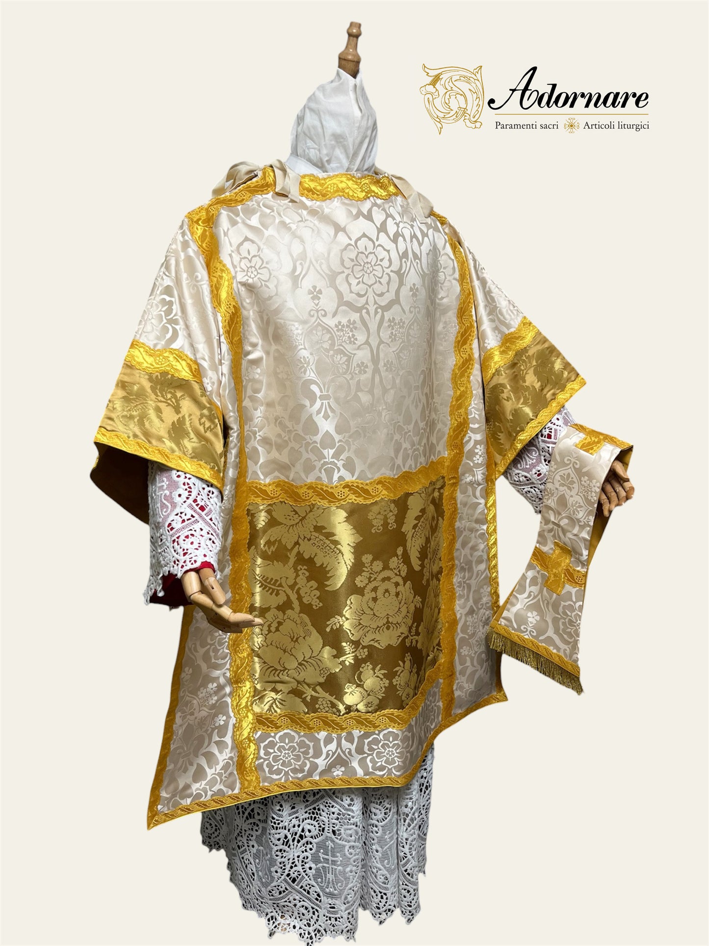 Ivory damask Italian-cut Roman Dalmatic with gold silk damask panels
