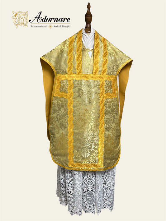 Gold Damask Italian-cut Roman Chasuble Low Mass Set / Pianeta Romana in Damasco Oro