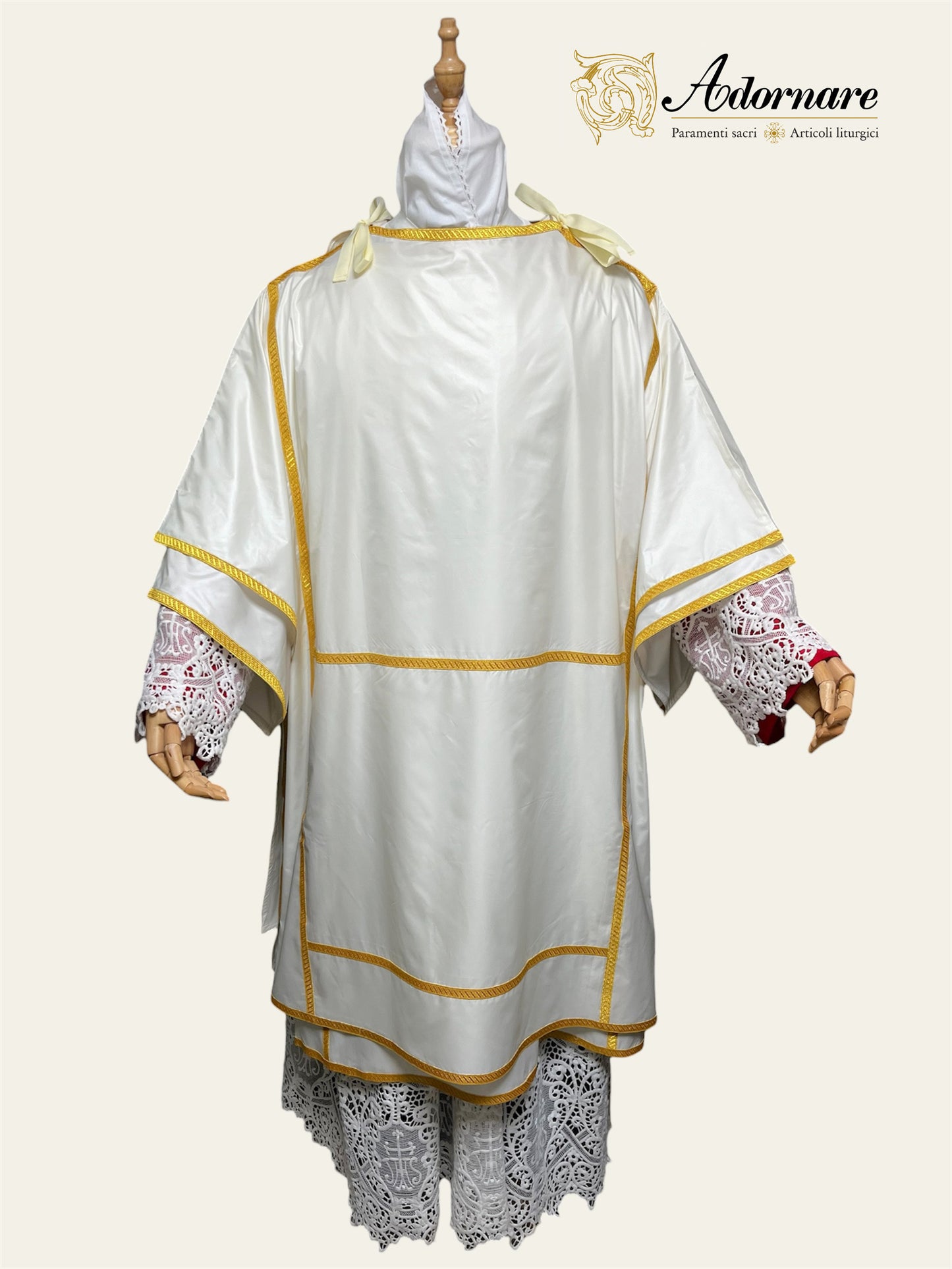 Pontifical Dalmatic and Tunicle / Dalmatica e Tonacella Pontificale