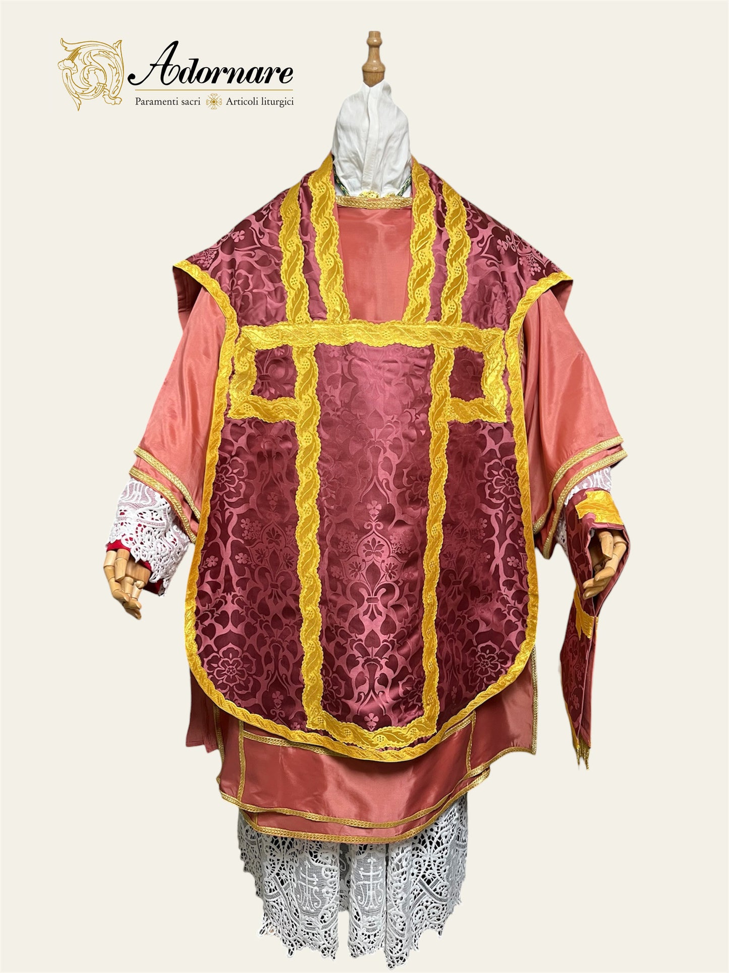 Pontifical Dalmatic and Tunicle / Dalmatica e Tonacella Pontificale