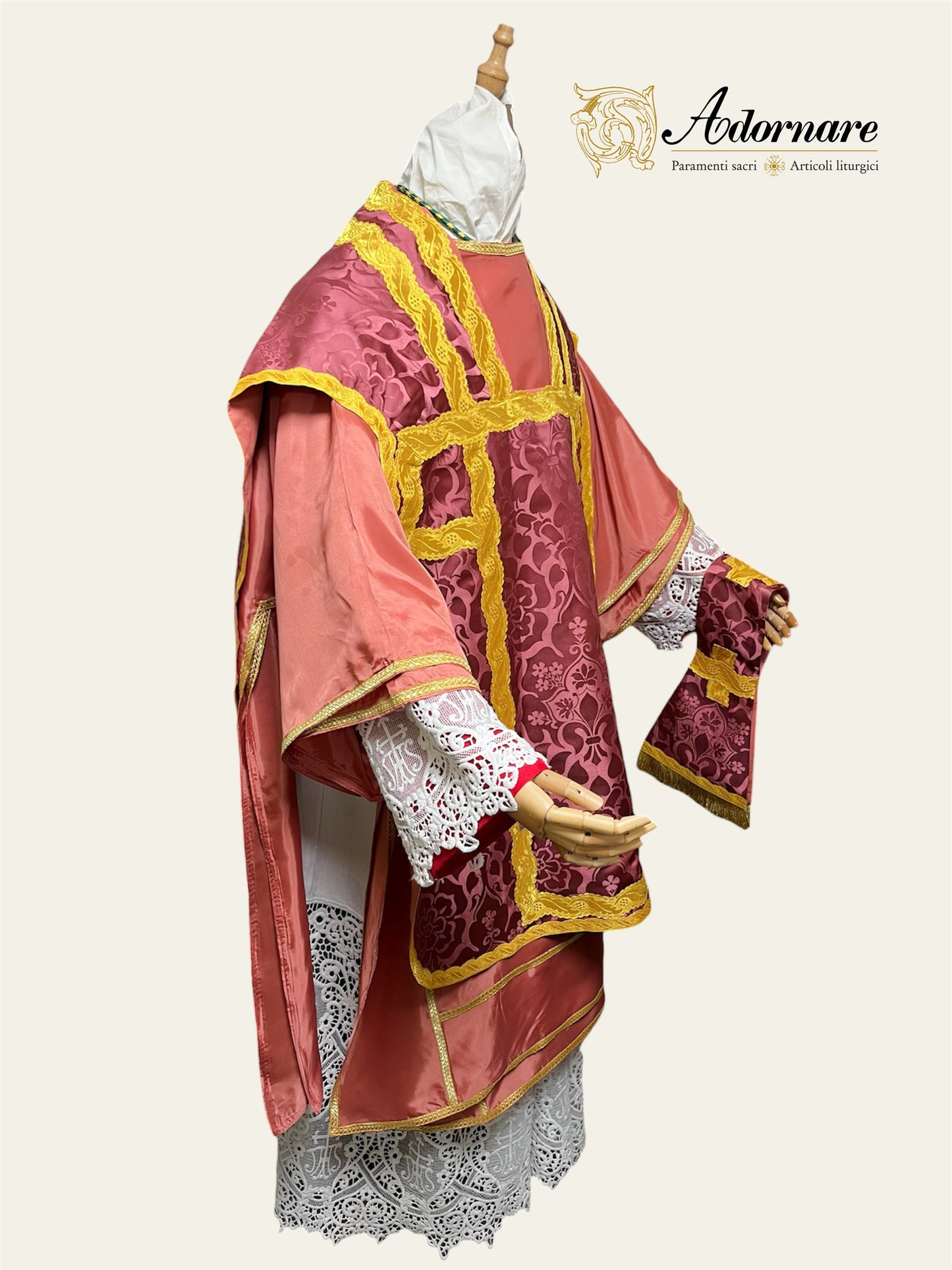 Pontifical Dalmatic and Tunicle / Dalmatica e Tonacella Pontificale