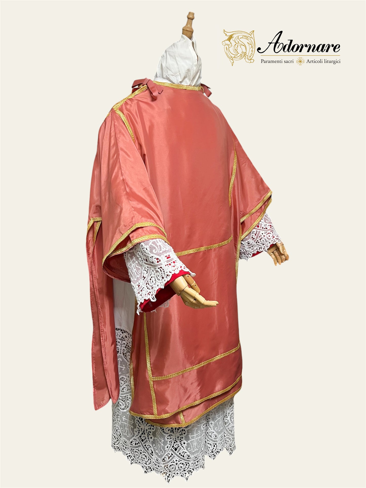 Pontifical Dalmatic and Tunicle / Dalmatica e Tonacella Pontificale