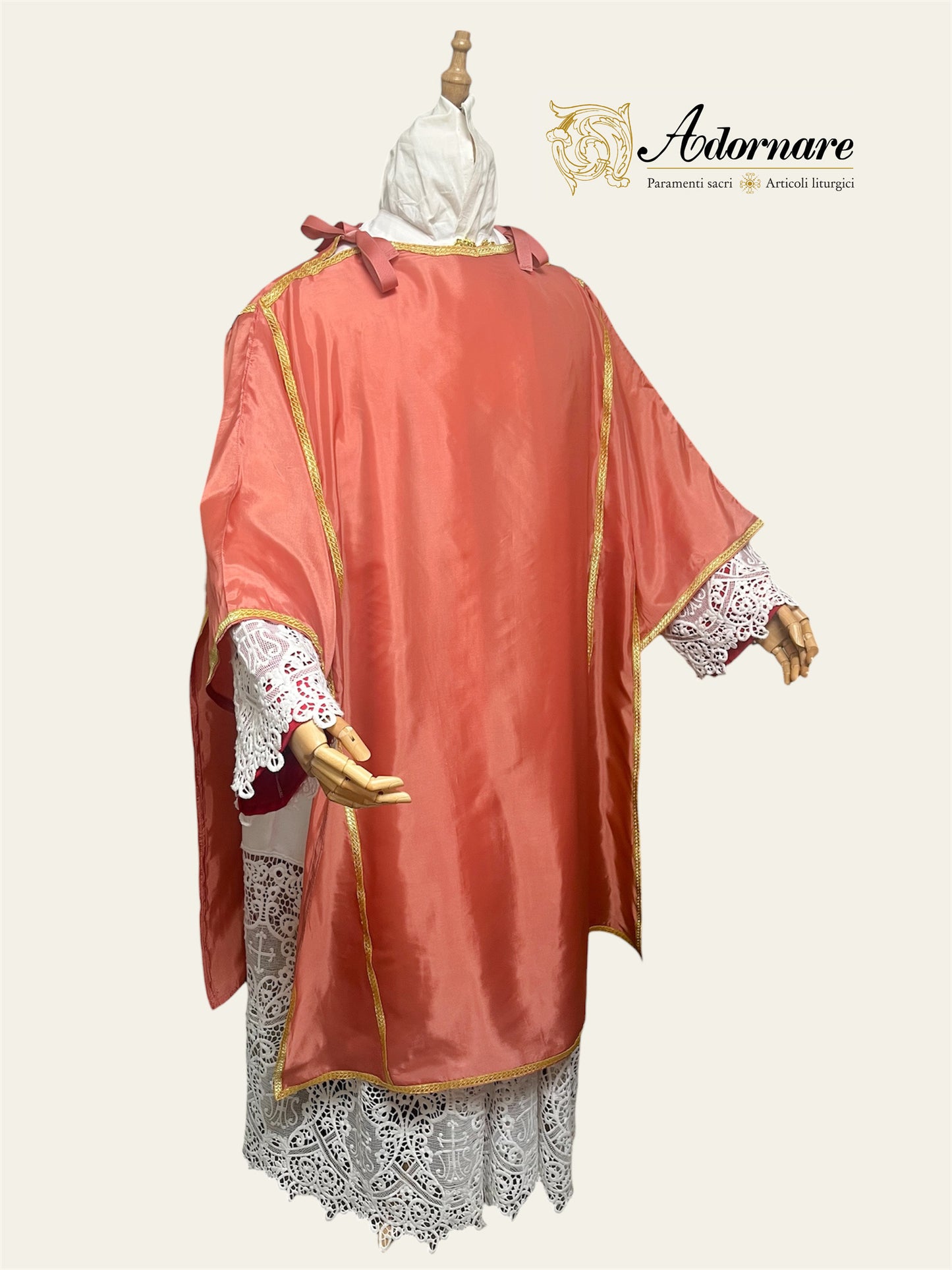 Pontifical Dalmatic and Tunicle / Dalmatica e Tonacella Pontificale