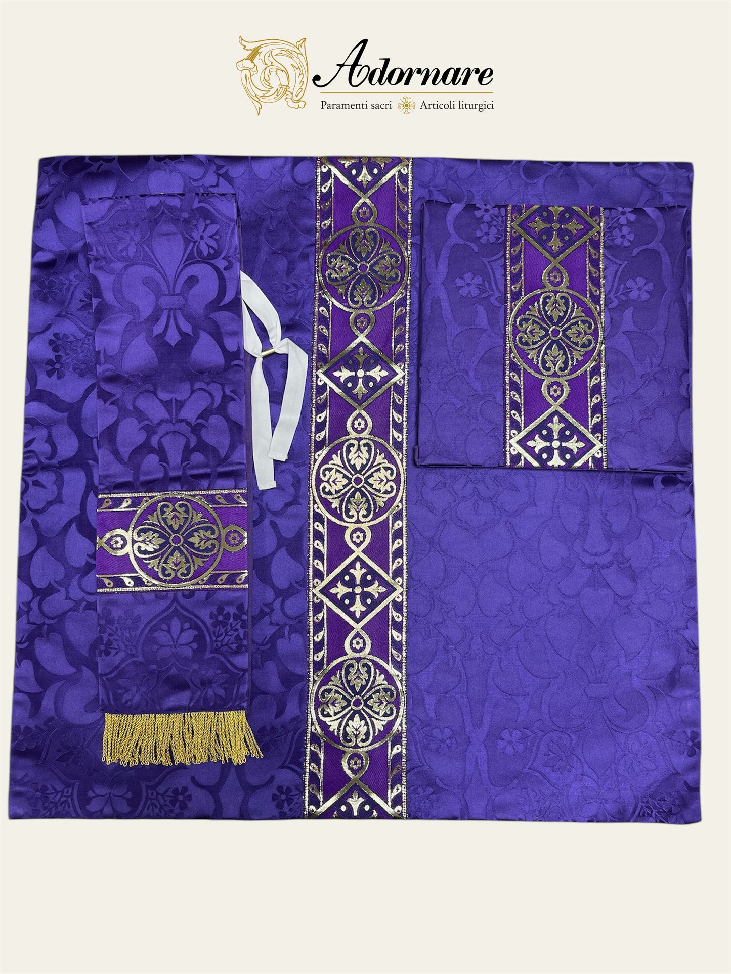 Semi-gothic chasuble with woven Y-orphrey and IHS appliqué - Low Mass Set / Casule semi-gotica Damasco