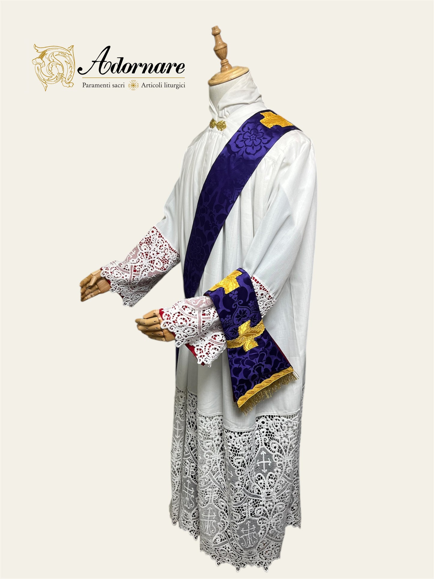 St Philip Neri Solemn Mass Set in damask with floral brocade panels
