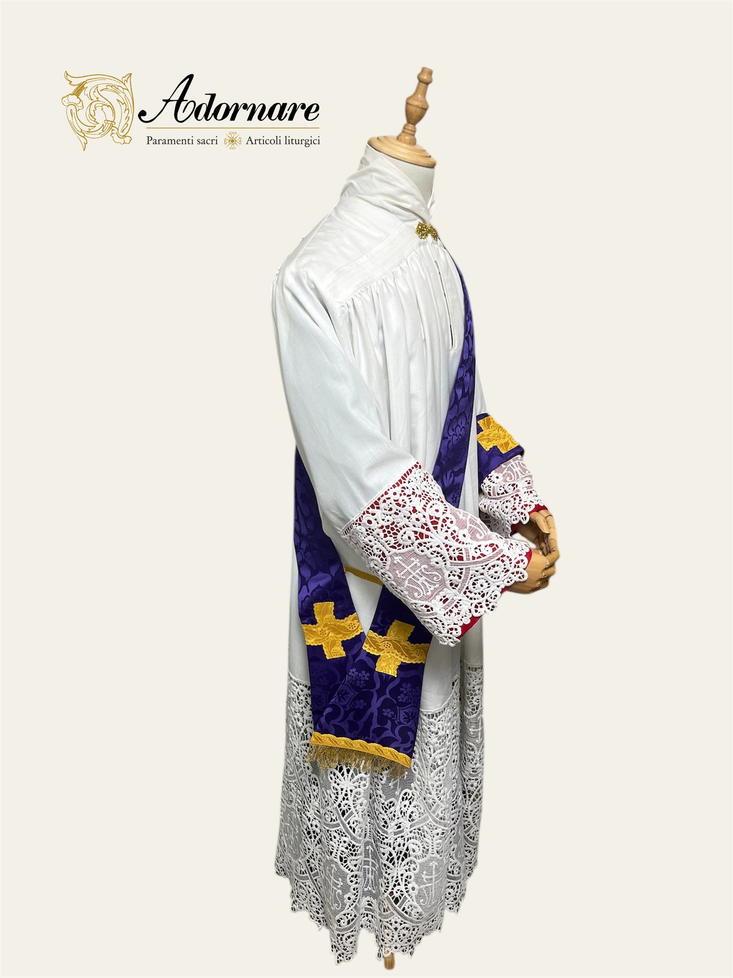 St Philip Neri Solemn Mass Set in damask with floral brocade panels