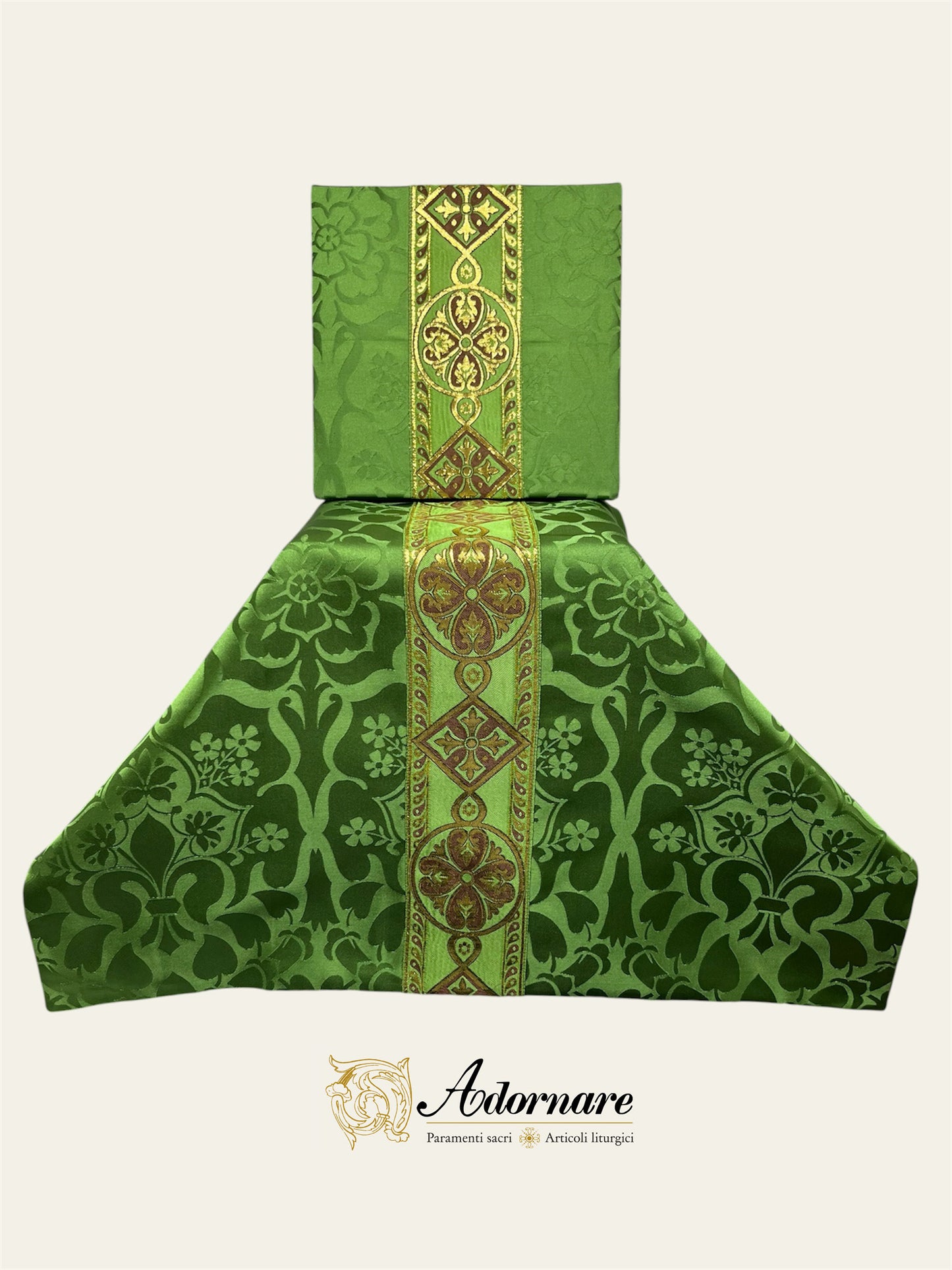 Semi-gothic chasuble with woven Y-orphrey and IHS appliqué - Low Mass Set / Casule semi-gotica Damasco