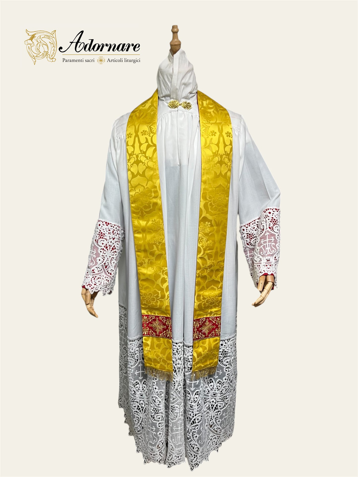 Semi-gothic chasuble with embroidered ornate cross Y-orphrey and IHS appliqué - Low Mass Set / Casula semi-gotica Damasco ricamato a macchina