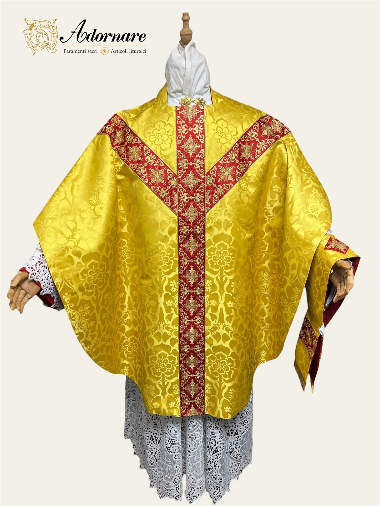 Semi-gothic chasuble with embroidered ornate cross Y-orphrey and IHS appliqué - Low Mass Set / Casula semi-gotica Damasco ricamato a macchina