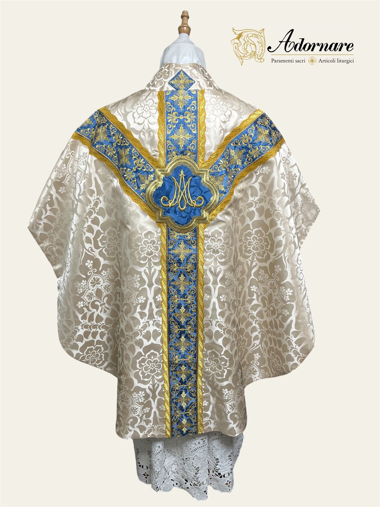Marian Semi-gothic chasuble with embroidered ornate cross Y-orphrey and appliqué - Low Mass Set / Casula semi-gotica "Mariana" Damasco ricamato a macchina