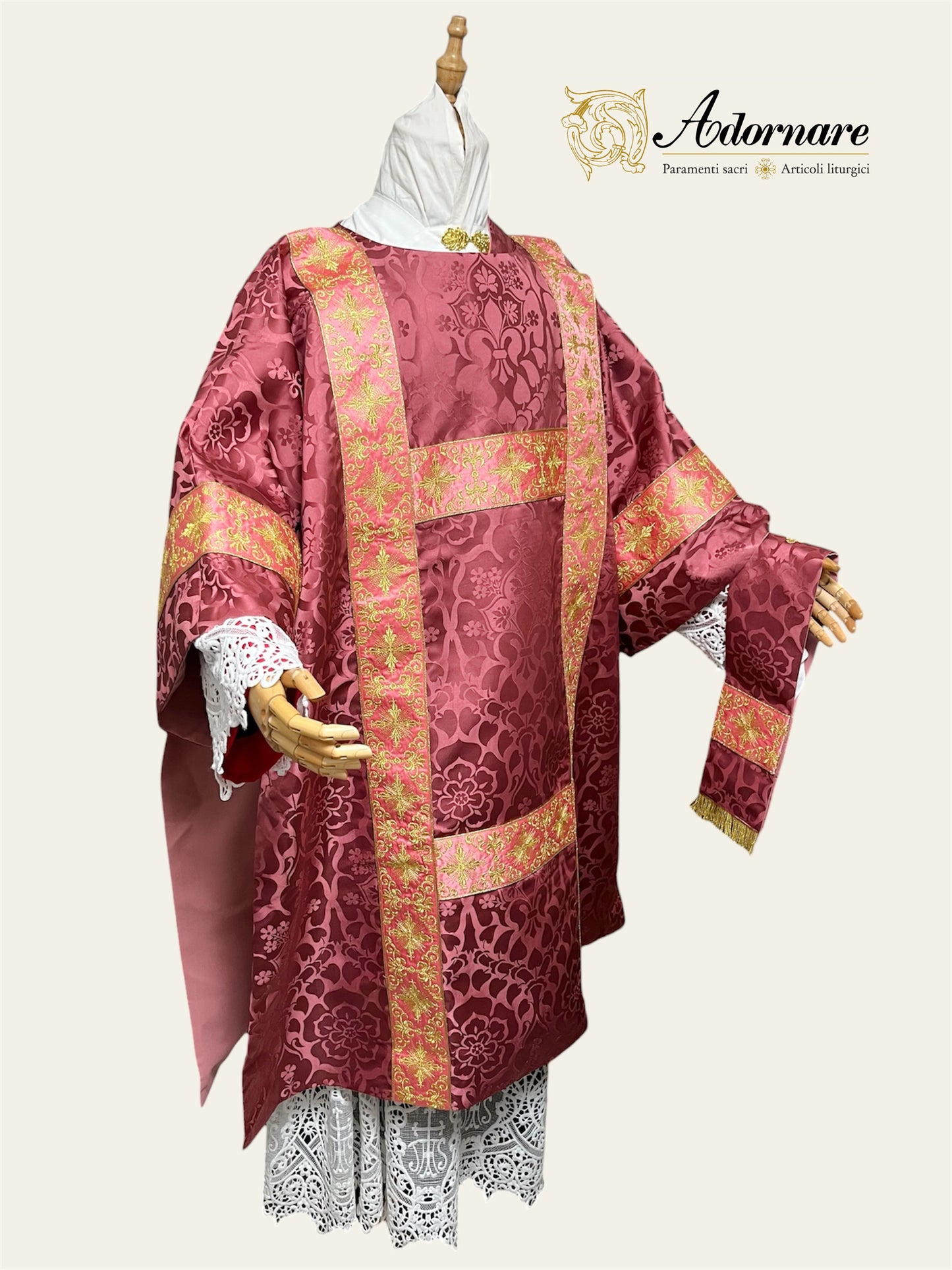 Damask Semi-gothic Dalmatic with embroidered bands / Dalmatica Semi-gotica Damasco Ricamato