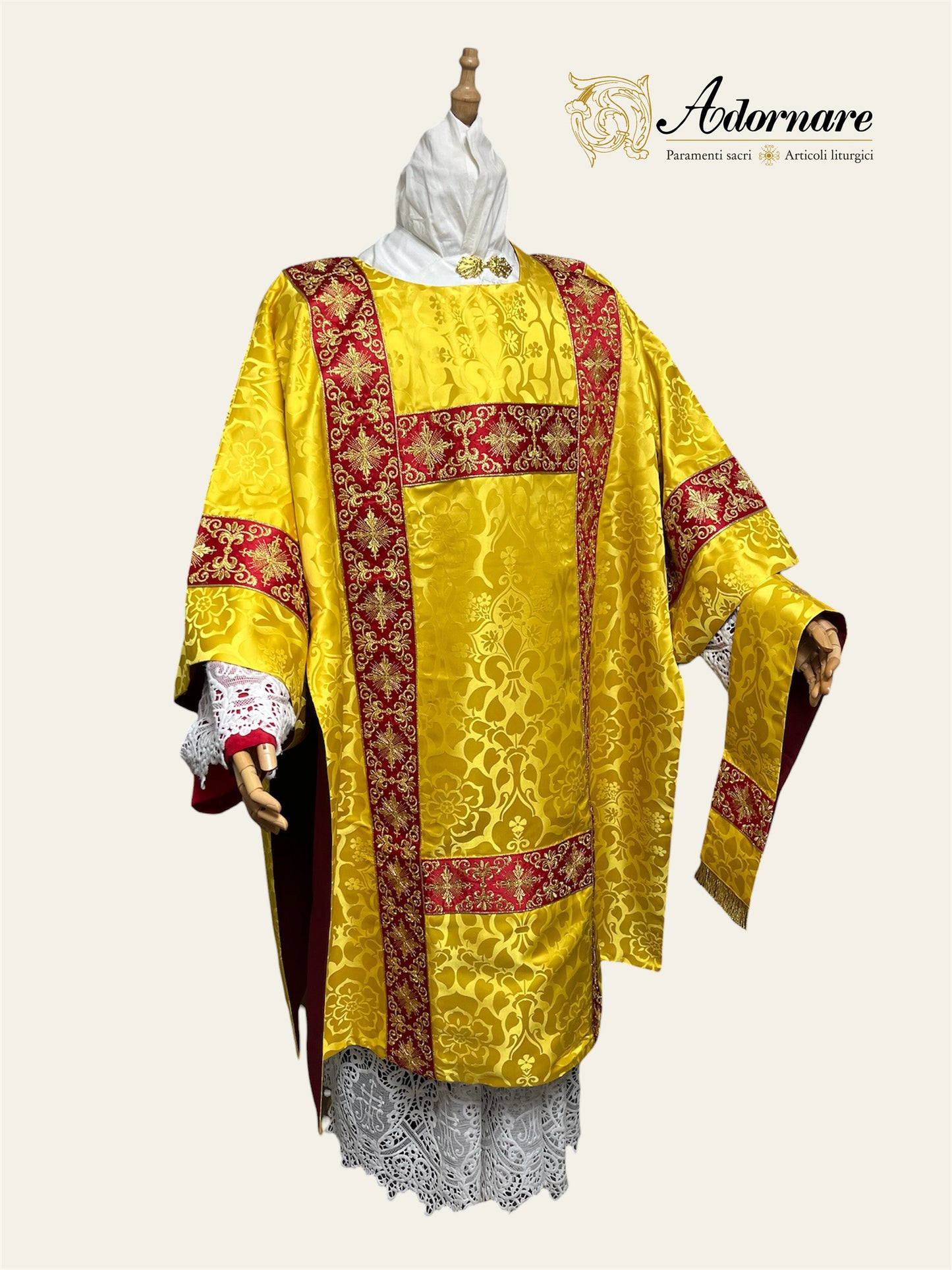 Damask Semi-gothic Dalmatic with embroidered bands / Dalmatica Semi-gotica Damasco Ricamato