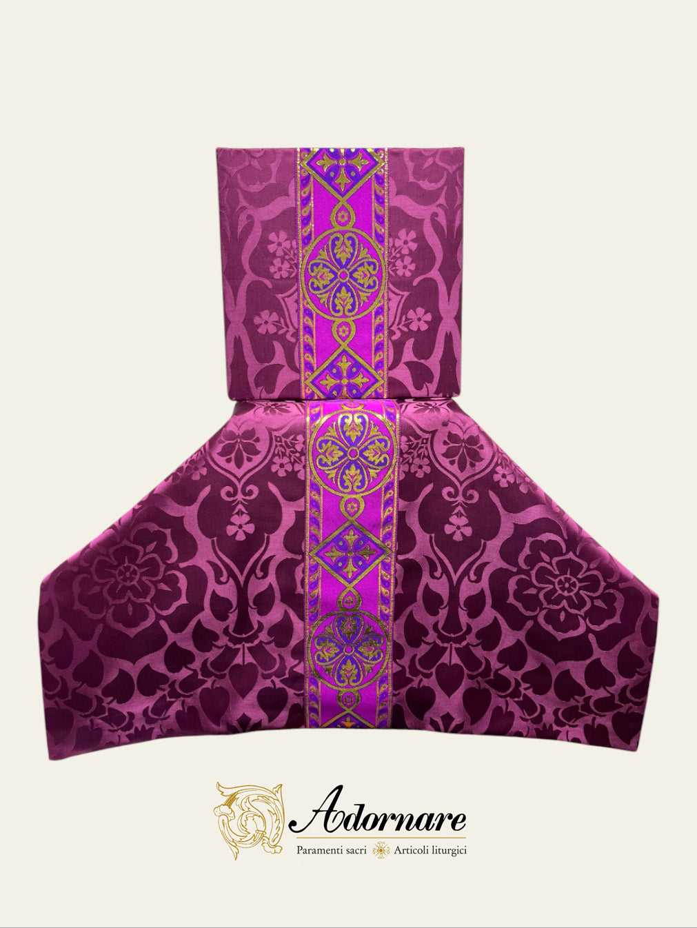 Semi-gothic chasuble with woven Y-orphrey and IHS appliqué - Low Mass Set / Casule semi-gotica Damasco