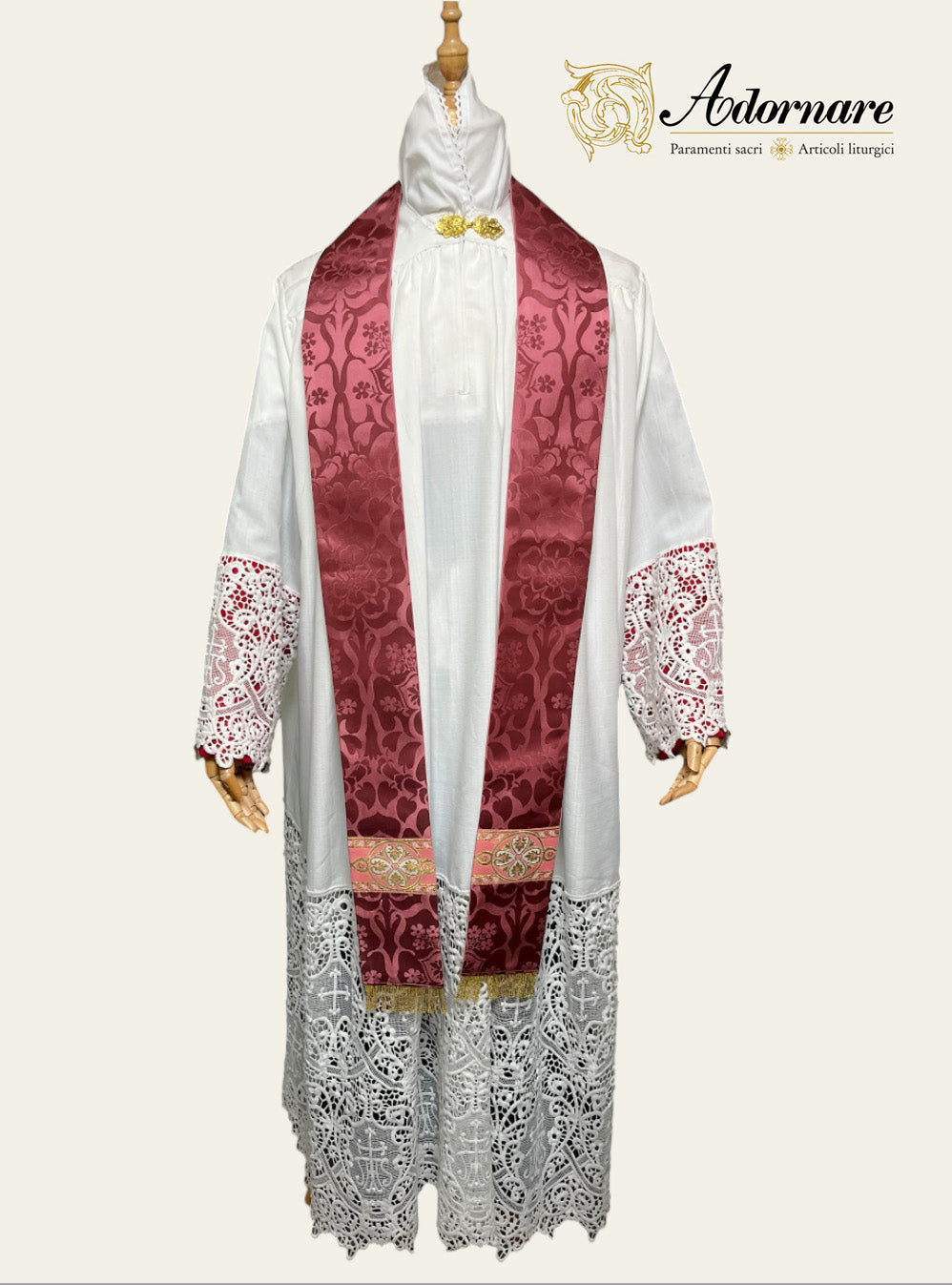 Semi-gothic chasuble with woven Y-orphrey and IHS appliqué - Low Mass Set / Casule semi-gotica Damasco