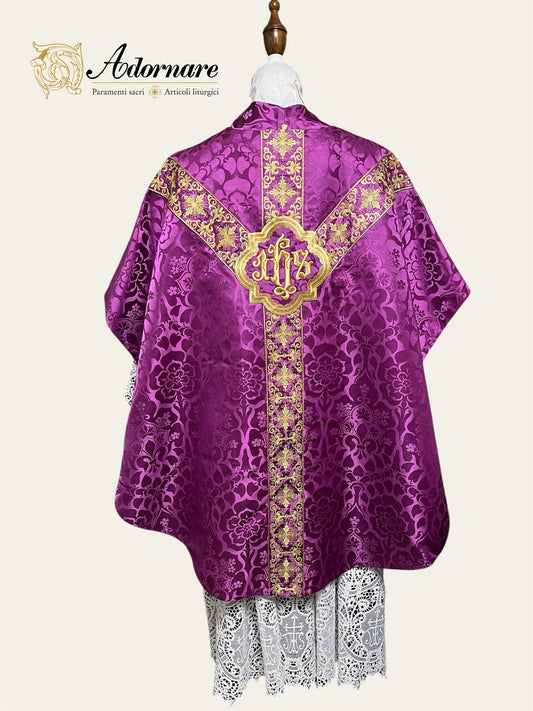 Semi-gothic chasuble with embroidered ornate cross Y-orphrey and IHS appliqué - Low Mass Set / Casula semi-gotica Damasco ricamato a macchina