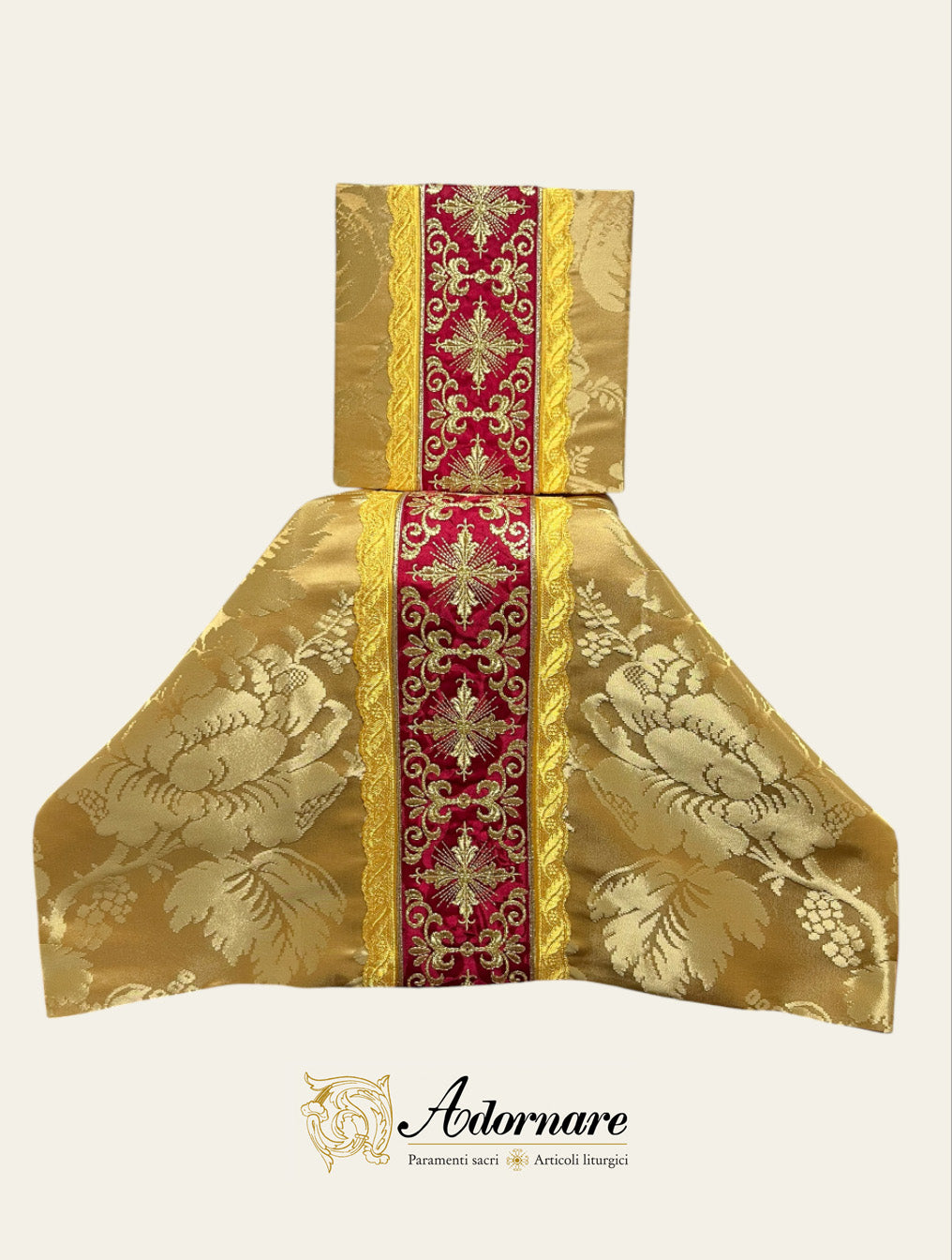 Italian gold silk Damask Semi-gothic chasuble with embroidered ornate cross Y-orphrey and IHS appliqué - Low Mass Set / Casula semi-gotica in Damasco Oro
