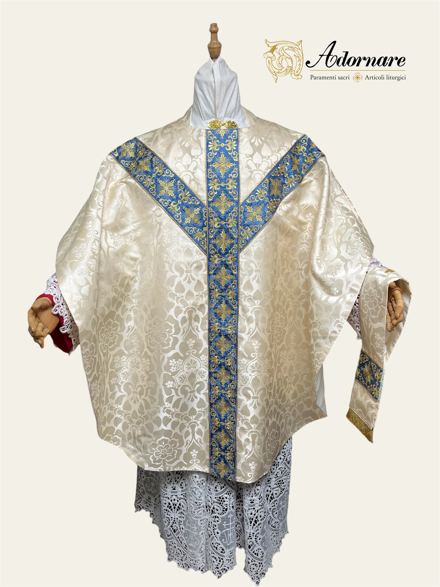 Marian Semi-gothic chasuble with embroidered ornate cross Y-orphrey and appliqué - Low Mass Set / Casula semi-gotica "Mariana" Damasco ricamato a macchina
