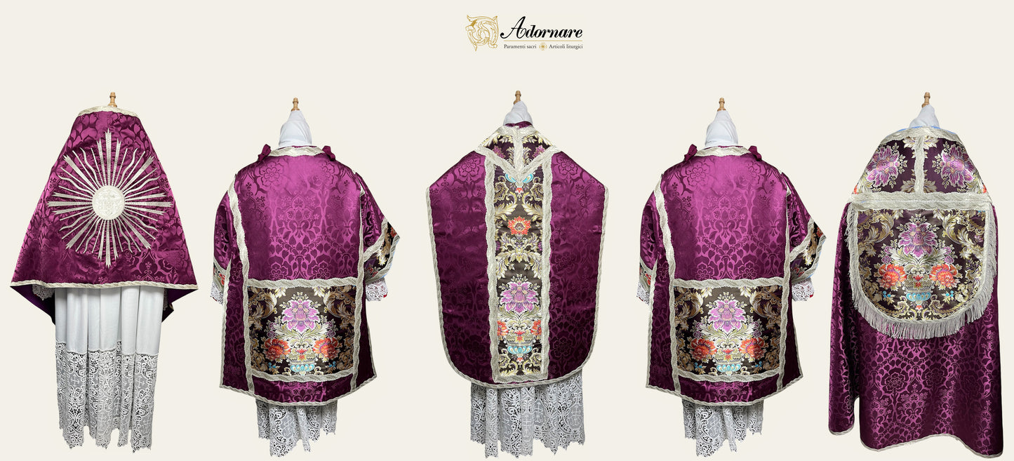 Italian Solemn Mass Set in damask with brocade insert