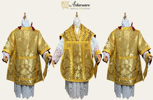 Italian Solemn Mass Set in gold silk damask