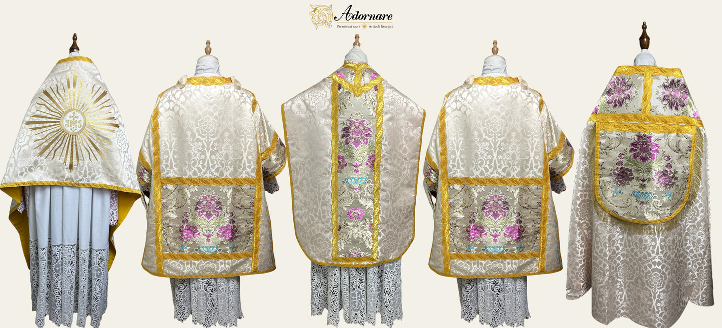 Italian Solemn Mass Set in damask with brocade insert