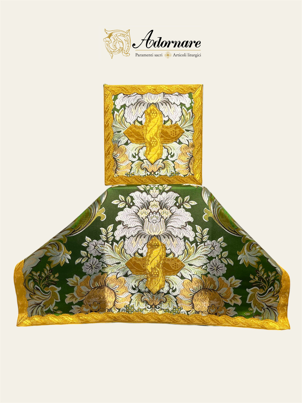 Spanish-cut Brocade Roman Chasuble Low Mass Set / Pianeta spagnola broccato