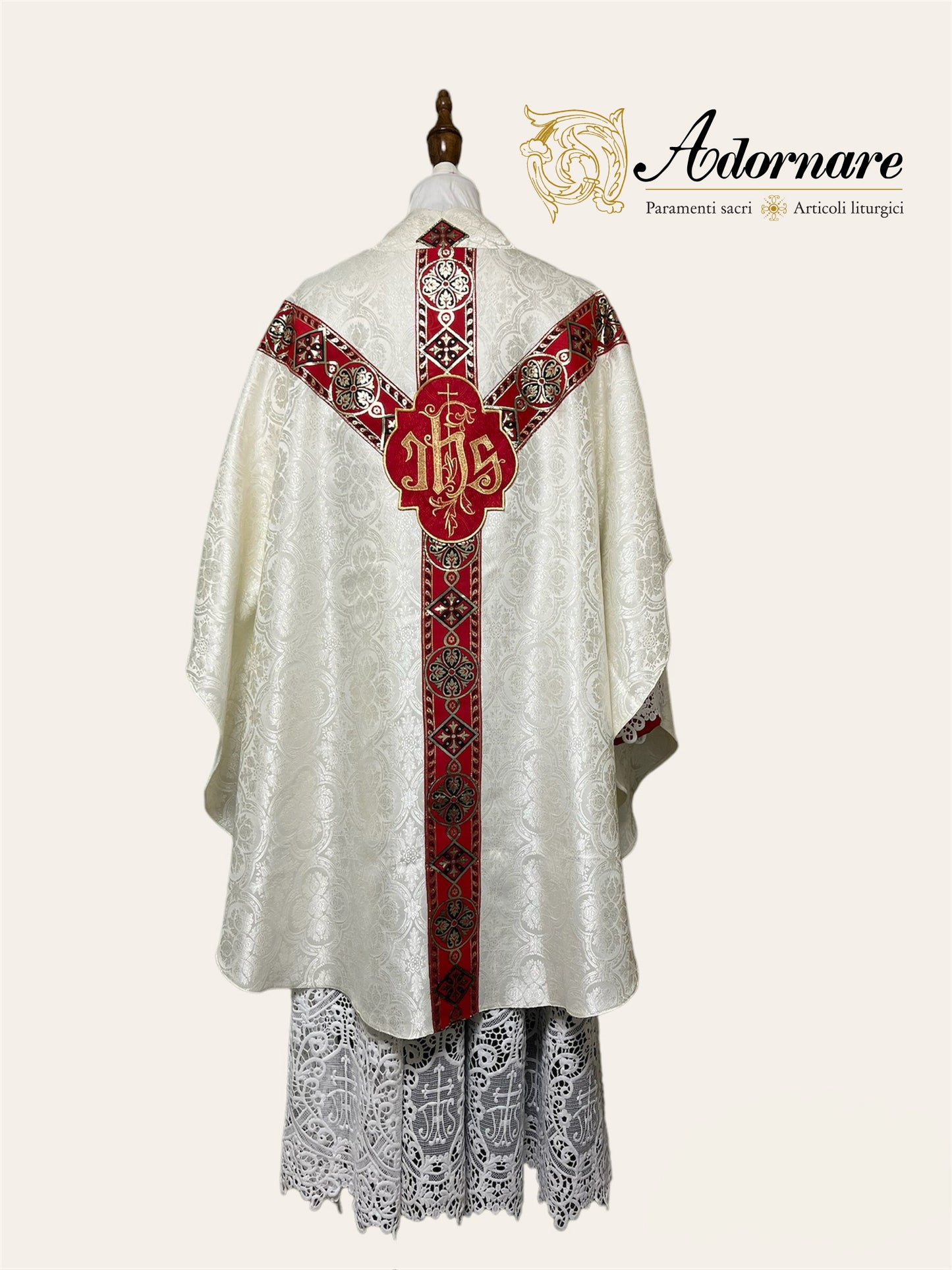 Semi-gothic chasuble economical with woven Y-orphrey and IHS appliqué / Casule semi-gotica economico