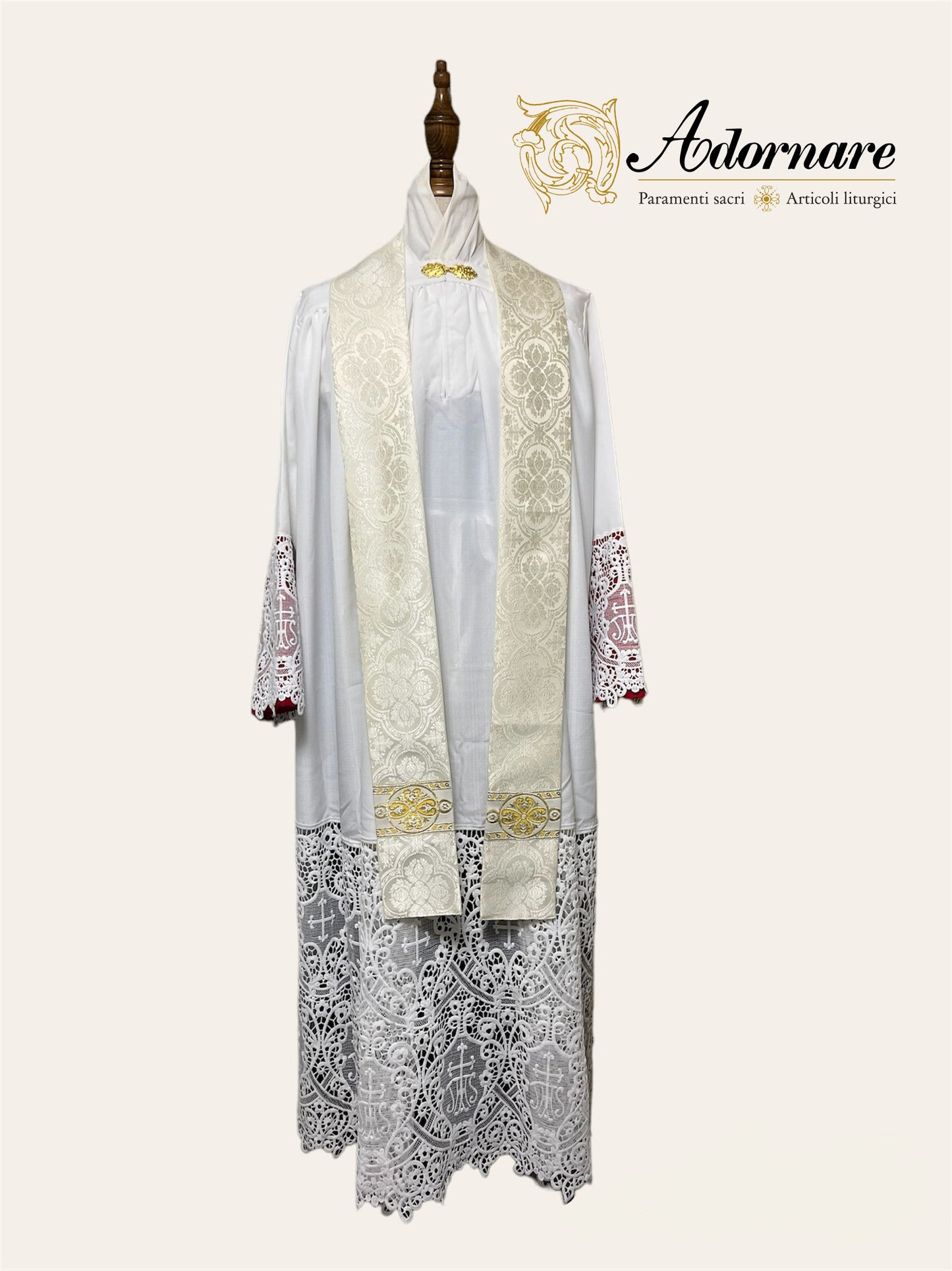 Semi-gothic chasuble economical with woven Y-orphrey and IHS appliqué / Casule semi-gotica economico