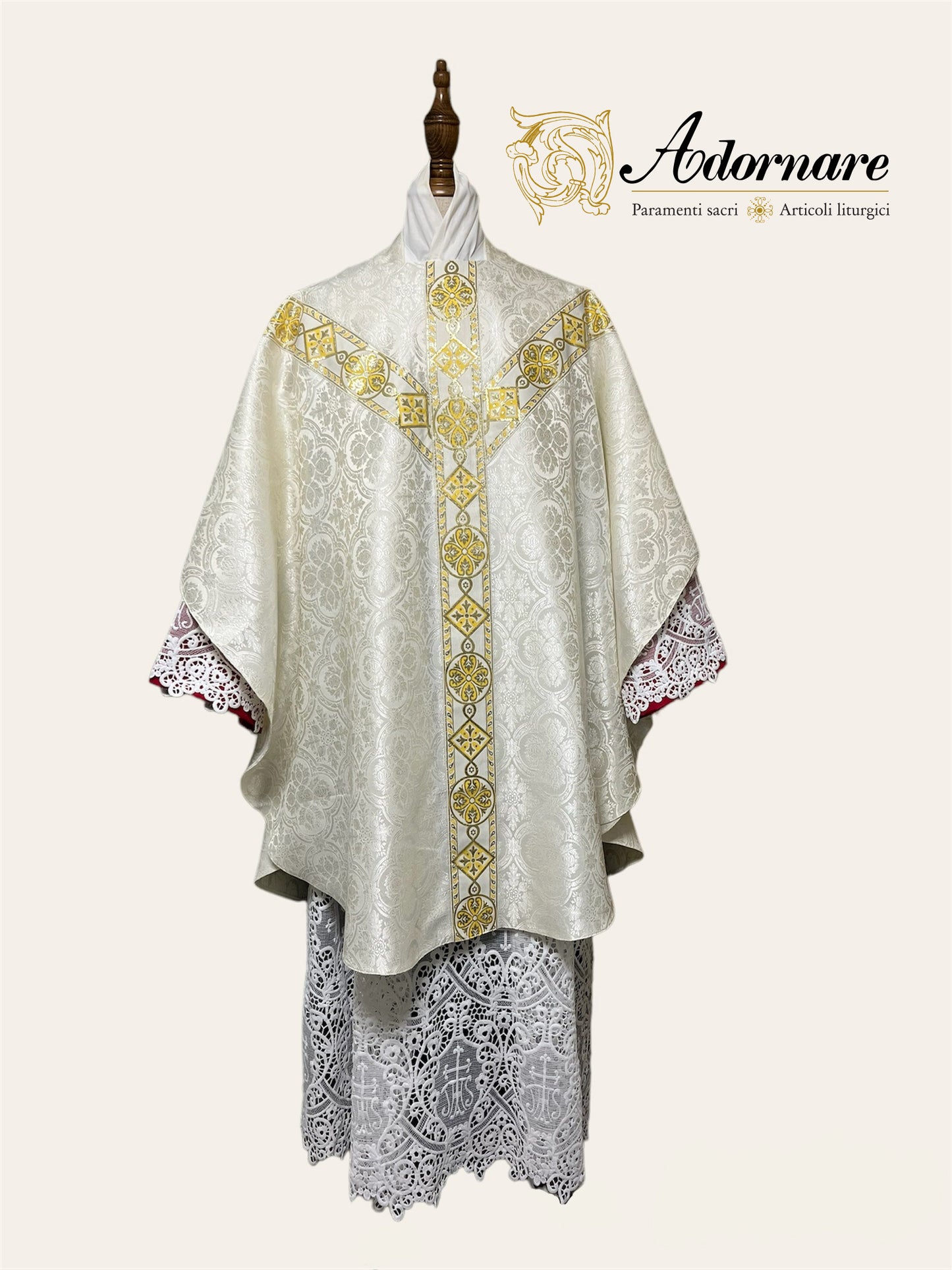 Semi-gothic chasuble economical with woven Y-orphrey and IHS appliqué / Casule semi-gotica economico