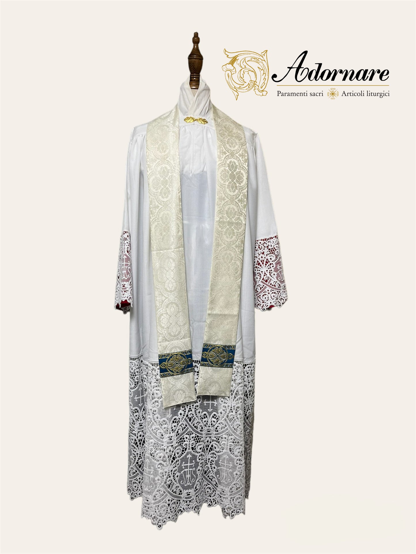 Semi-gothic chasuble economical with woven Y-orphrey and IHS appliqué / Casule semi-gotica economico