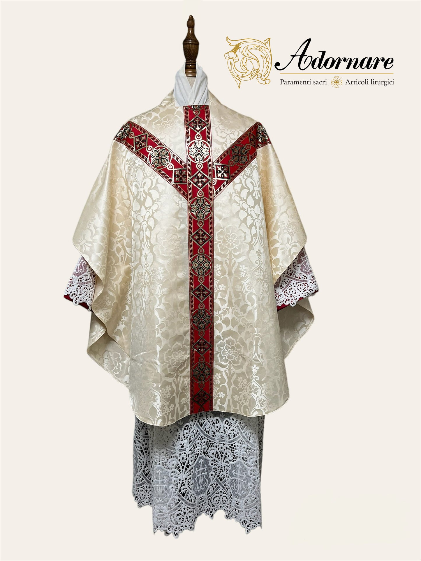 Semi-gothic chasuble with woven Y-orphrey and IHS appliqué - Low Mass Set / Casule semi-gotica Damasco